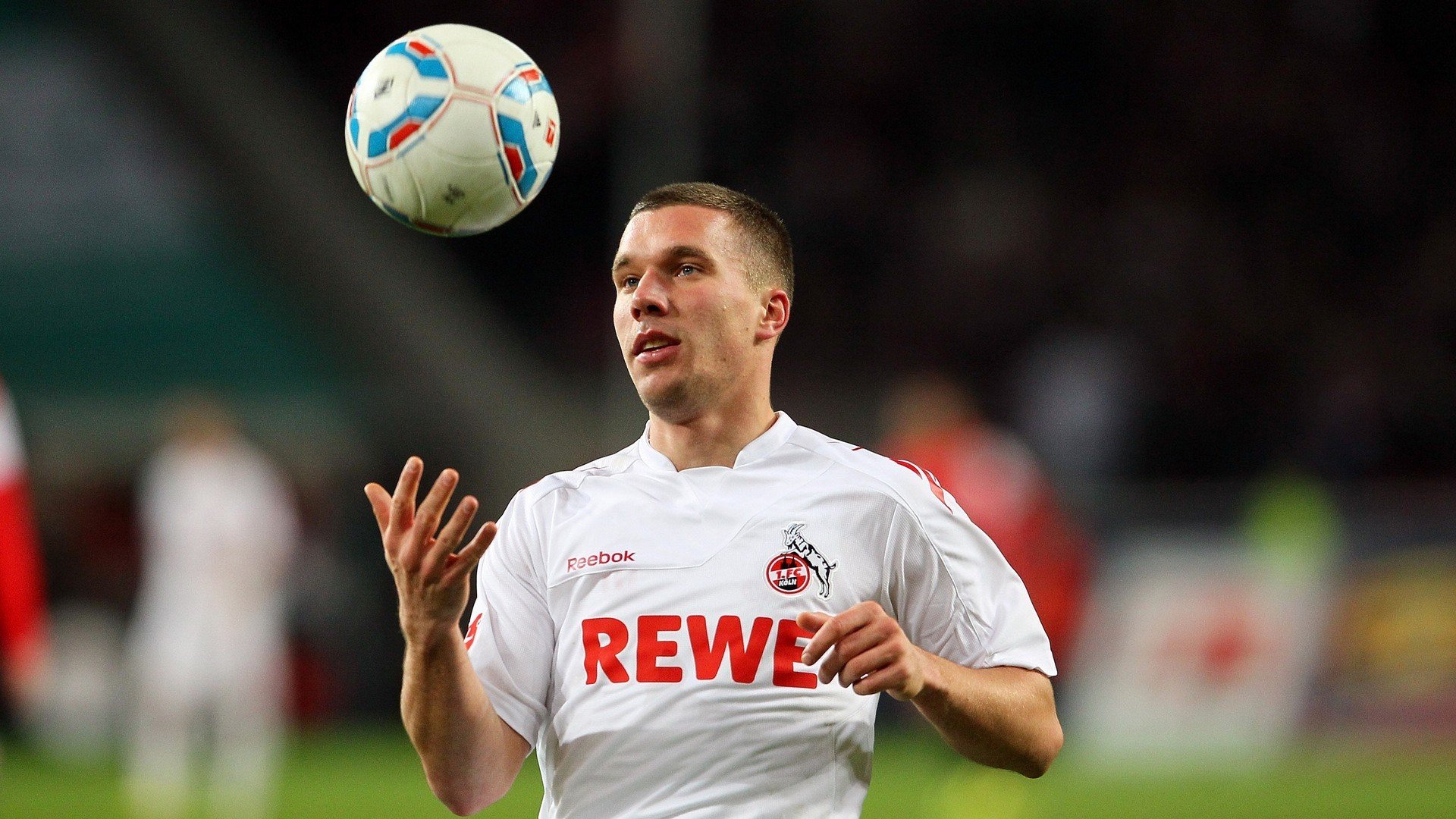 马克·阿特金森：帮助南非队不断攻入对方禁区，稳定球队进攻，马丁阿特金森 曼联